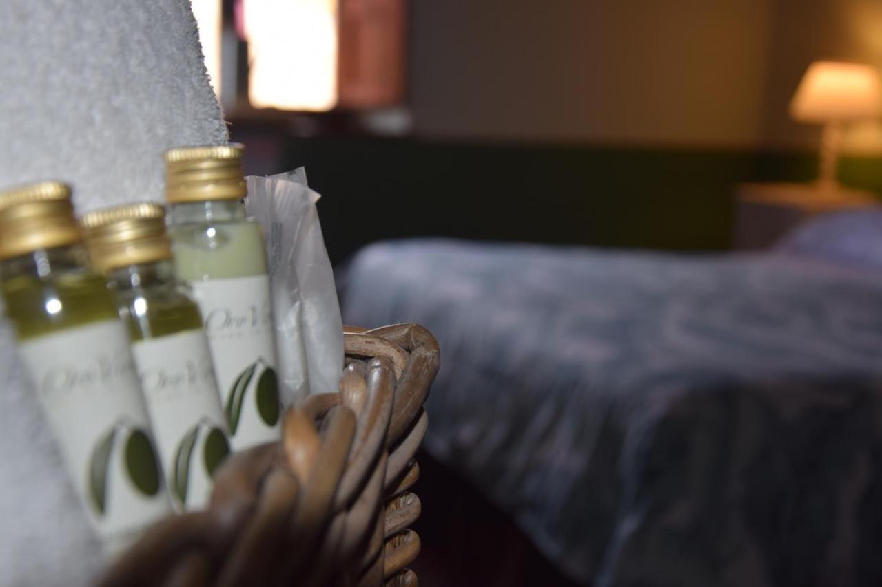 B&B Osteria Del Vicario Черталдо Екстериор снимка