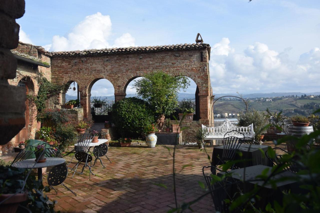 B&B Osteria Del Vicario Черталдо Екстериор снимка