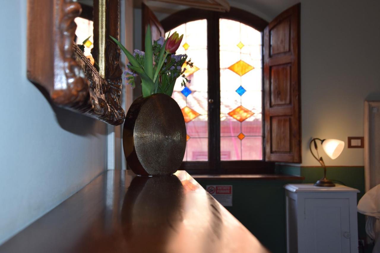 B&B Osteria Del Vicario Черталдо Екстериор снимка